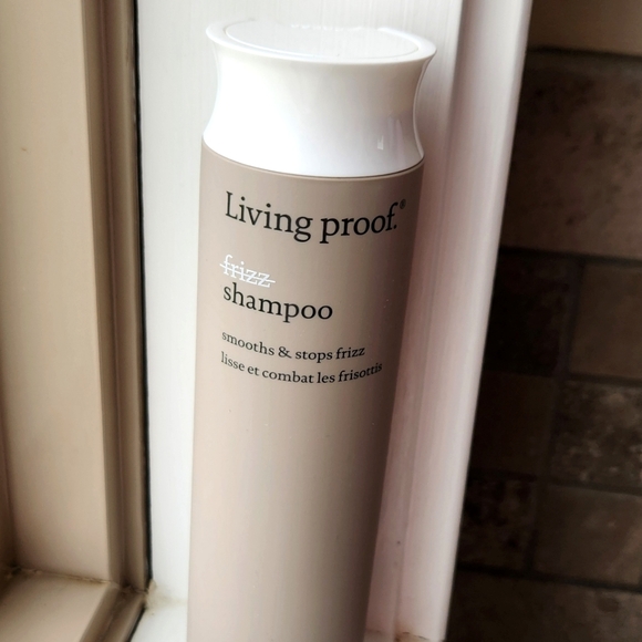 NWT LIVING PROOF ANTI FRIZZ SHAMPOO - Picture 10 of 14